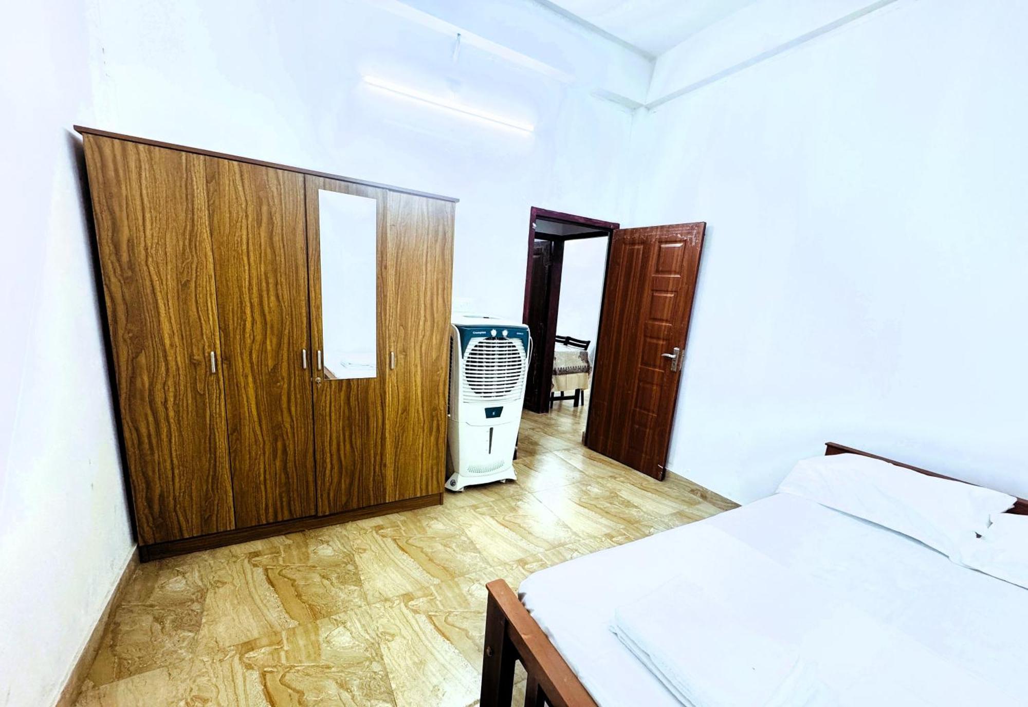 Vcs Apartments Parassinikadavu Parassinikkadavu Экстерьер фото