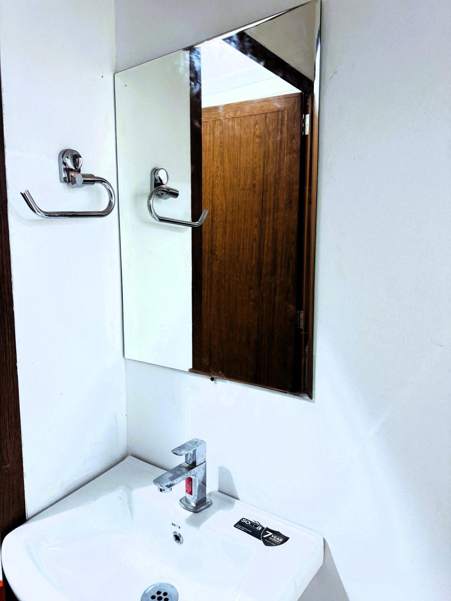 Vcs Apartments Parassinikadavu Parassinikkadavu Экстерьер фото