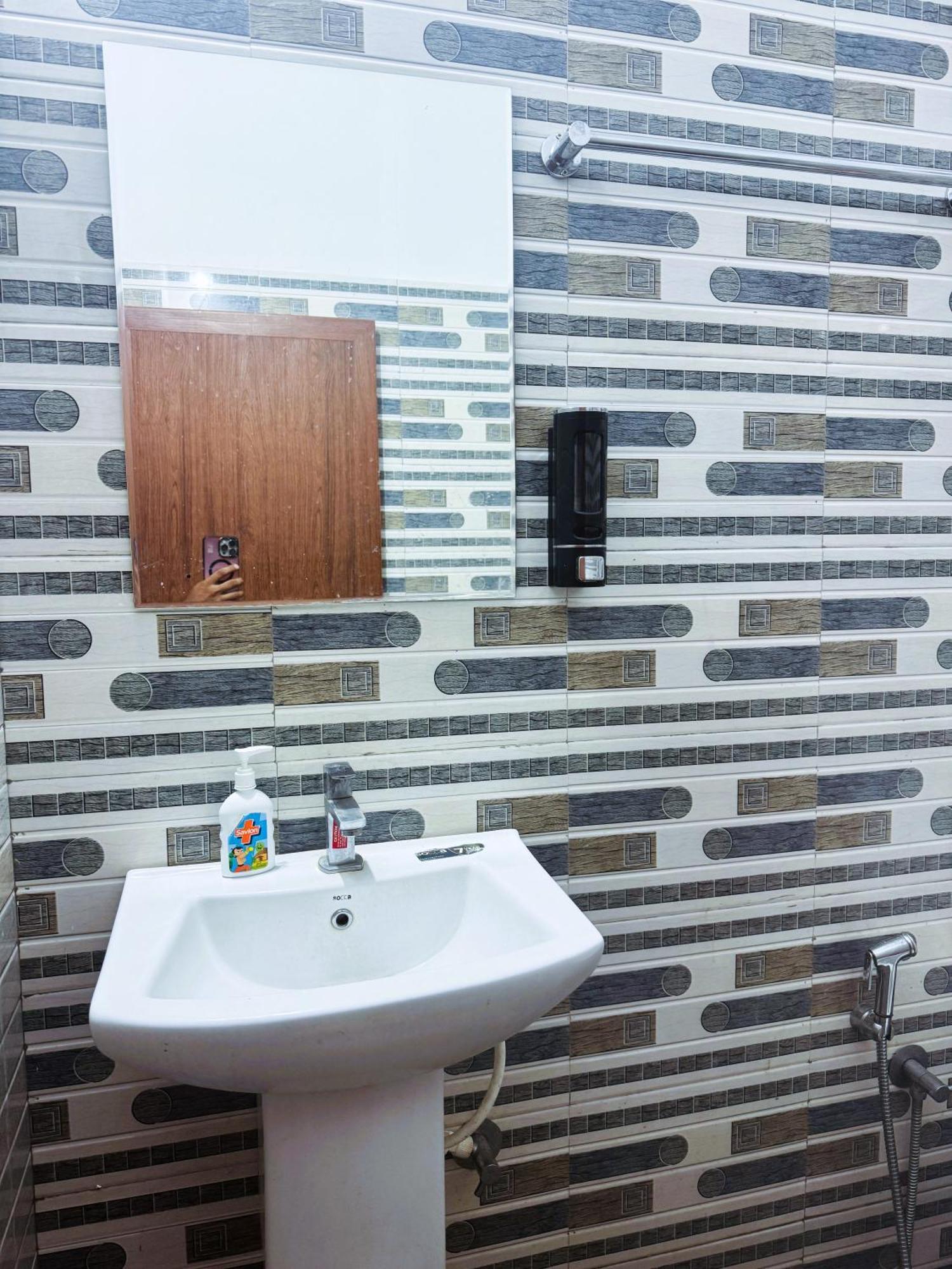 Vcs Apartments Parassinikadavu Parassinikkadavu Экстерьер фото